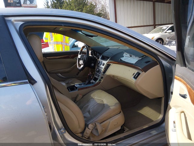 44596880 :رقم المزاد ، 1G6DF5E5XC0110630 vin ، 2012 Cadillac Cts Luxury مزاد بيع