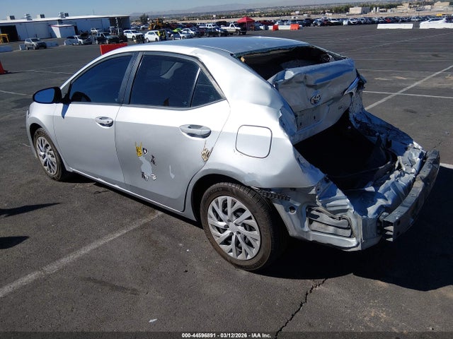 Toyota COROLLA LE 2017 2T1BURHE2HC868021 Image 3