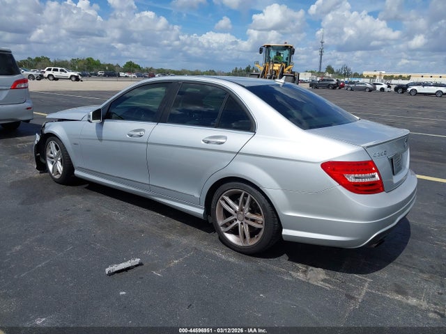 2012 Mercedes-benz C 250 Sport მანქანა იყიდება აუქციონზე, vin: WDDGF4HB3CR213170, აუქციონის ნომერი: 44596951