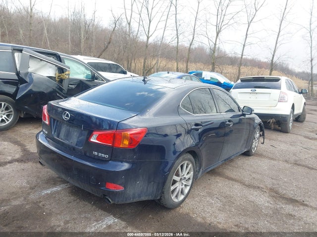 2010 LEXUS IS 250 JTHBF5C23A5123909 Photo 3