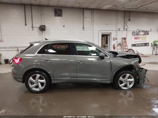 Продаж на аукціоні авто 2021 Audi Q3 Premium 40 Tfsi Quattro Tiptronic, vin: WA1AUCF37M1104300, номер лоту: 44597147