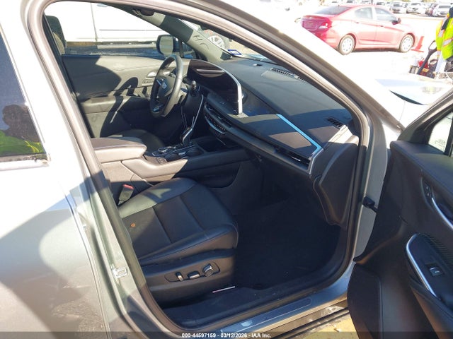 2025 CADILLAC XT4 1GYFZER47SF158039 Photo 4