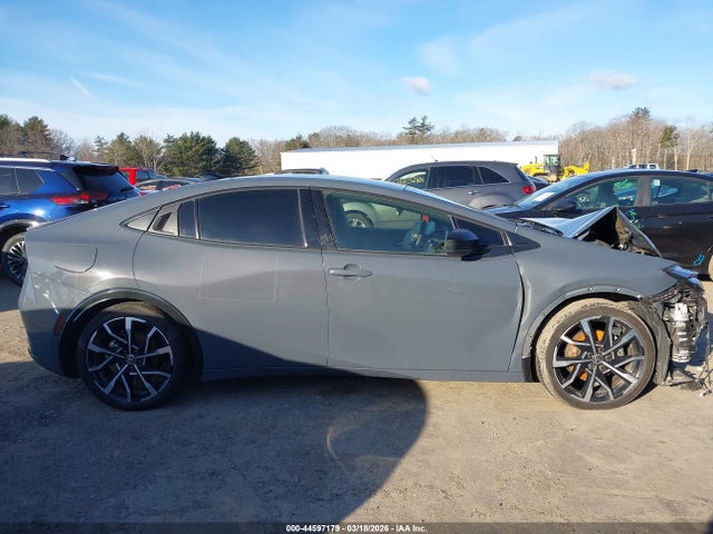 JTDACACU2R3015319 Toyota Prius Prime Xse