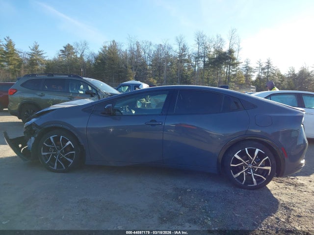 JTDACACU2R3015319 Toyota Prius Prime Xse