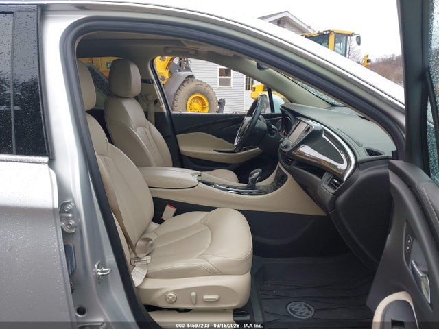 44597203 :رقم المزاد ، LRBFX1SA2JD054409 vin ، 2018 Buick Envision Essence مزاد بيع