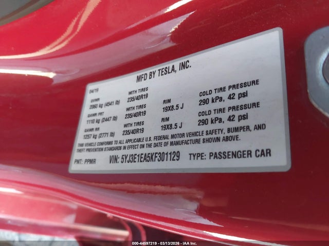 2019 Tesla Model 3 Long Range/mid Range/standard Range/standard Range Plus მანქანა იყიდება აუქციონზე, vin: 5YJ3E1EA5KF301129, აუქციონის ნომერი: 44597219