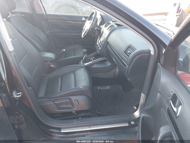 Продаж на аукціоні авто 2010 Volkswagen Jetta Wolfsburg Edition, vin: 3VWRA7AJ2AM046459, номер лоту: 44597220