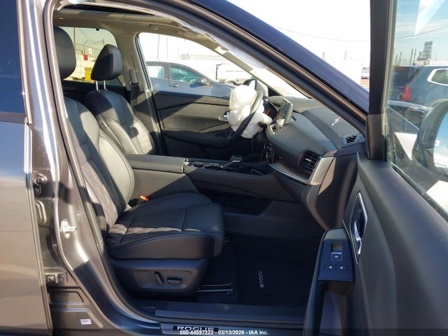 JN8BT3DD2TW294991 Nissan Rogue Platinum