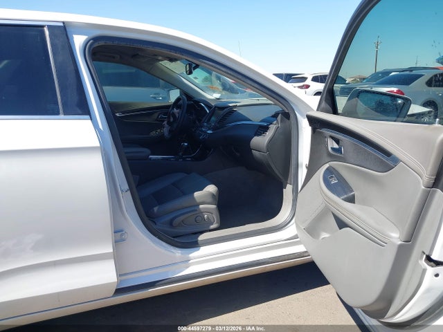1G1115S31GU164021 Chevrolet Impala 2lt