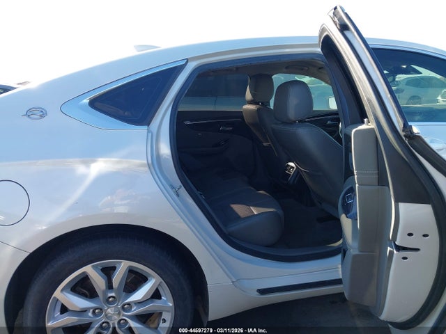 1G1115S31GU164021 Chevrolet Impala 2lt