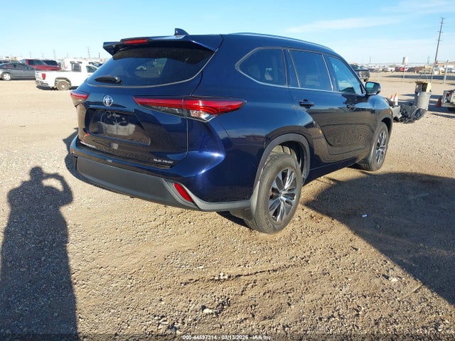 5TDGZRBH5MS524565 Toyota Highlander Xle