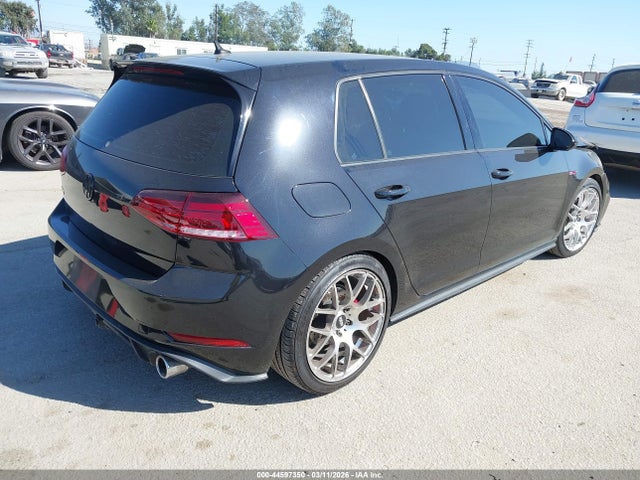 2018 VOLKSWAGEN GOLF GTI 3VW547AU6JM297176 Photo 3