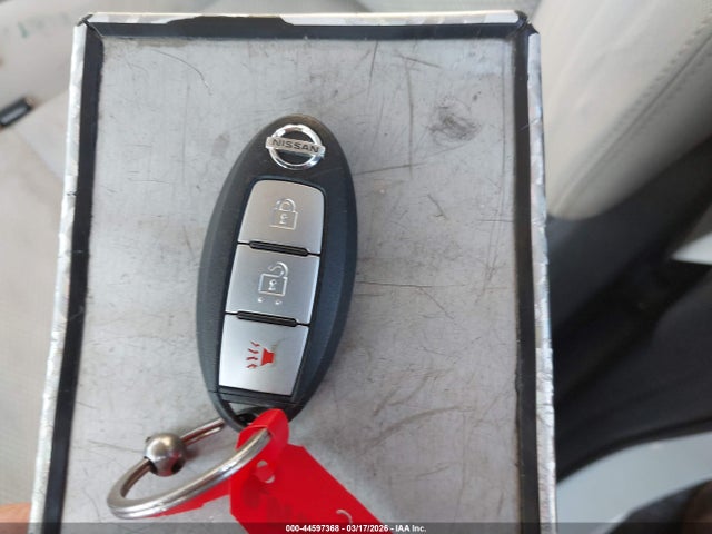 JN1BJ1CP1JW194561 Nissan Rogue Sport Sv