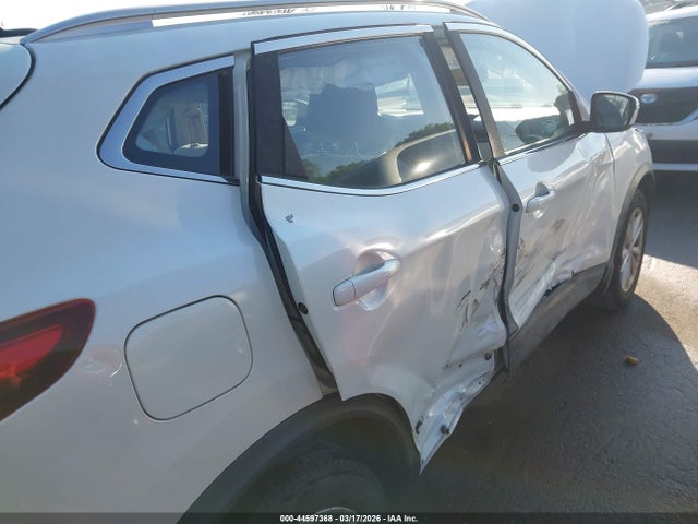 JN1BJ1CP1JW194561 Nissan Rogue Sport Sv