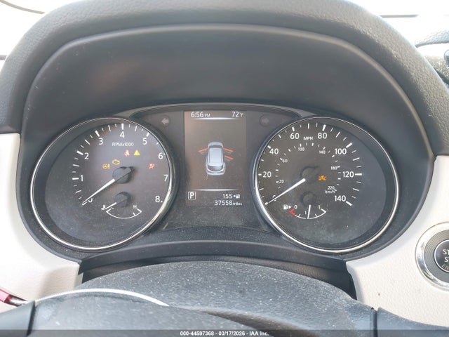 JN1BJ1CP1JW194561 Nissan Rogue Sport Sv