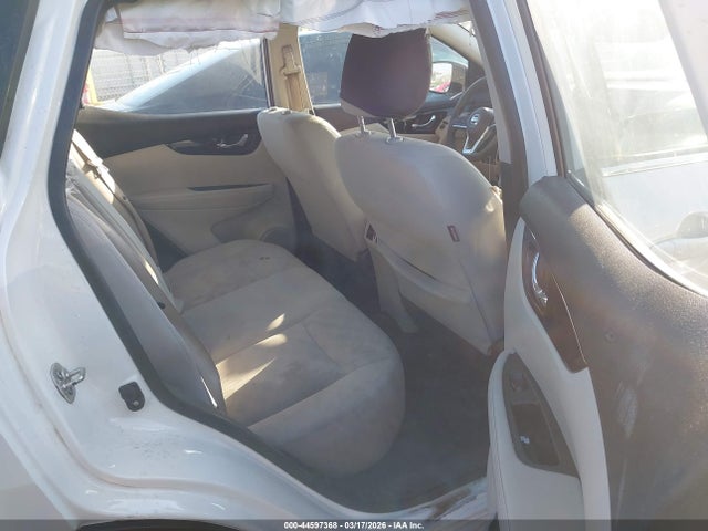 JN1BJ1CP1JW194561 Nissan Rogue Sport Sv