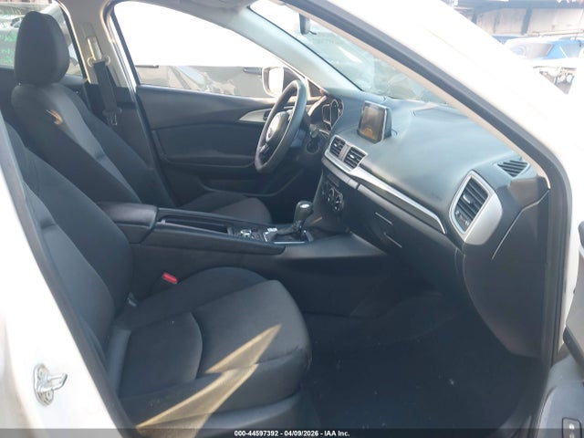 2017 MAZDA MAZDA3 3MZBN1U78HM135577 Photo 4
