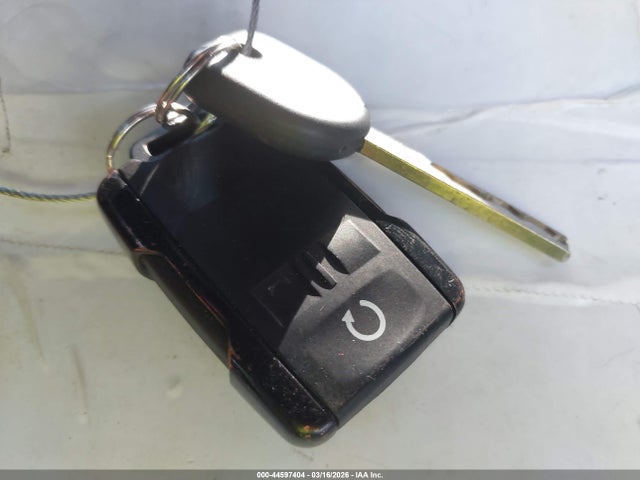 3GCPCREC3GG175619 Chevrolet Silverado 1500 1lt