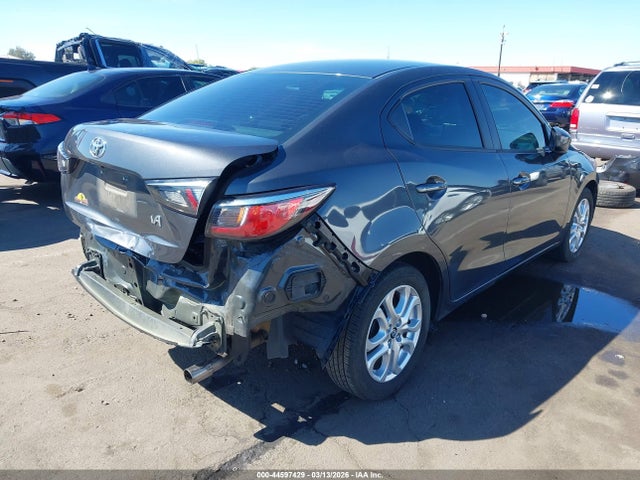 3MYDLBYV4HY177125 Toyota YARIS IA