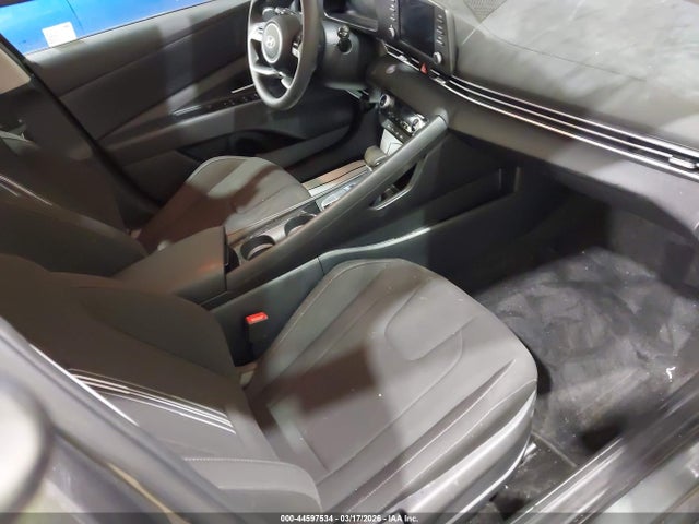 44597534 :رقم المزاد ، KMHLM4DJ8SU153650 vin ، 2025 Hyundai Elantra Hybrid Blue مزاد بيع