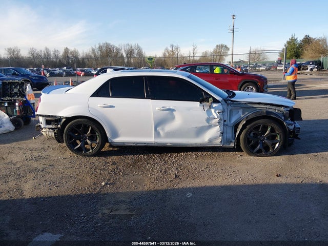 2022 Chrysler 300 S მანქანა იყიდება აუქციონზე, vin: 2C3CCABT6NH154608, აუქციონის ნომერი: 44597541