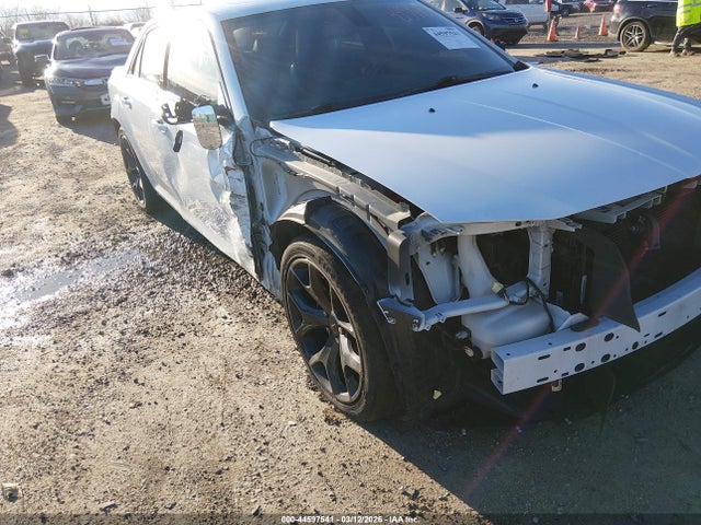 2022 Chrysler 300 S მანქანა იყიდება აუქციონზე, vin: 2C3CCABT6NH154608, აუქციონის ნომერი: 44597541