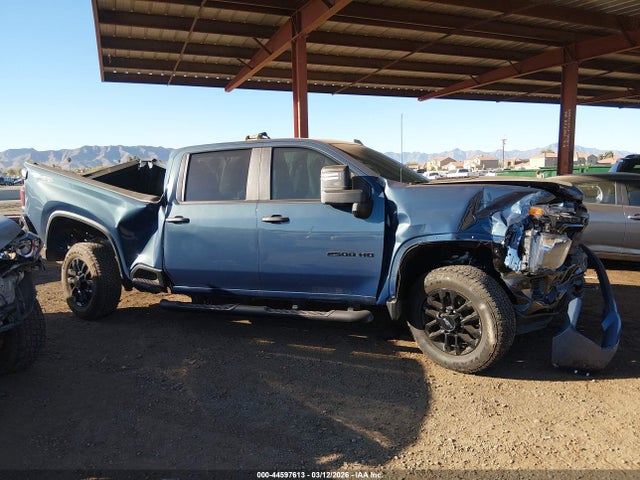 2GC4KME74T1118067 Chevrolet SILVERADO 2500HD