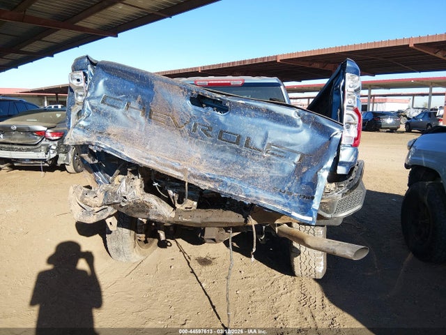 2GC4KME74T1118067 Chevrolet SILVERADO 2500HD