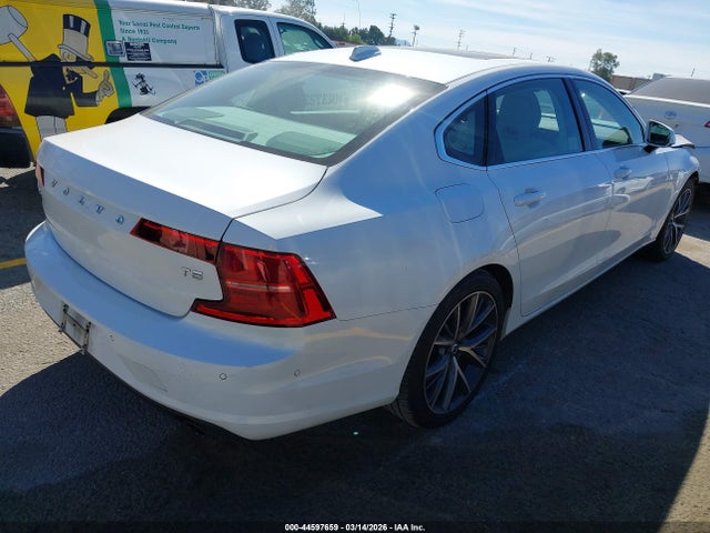 2018 VOLVO S90 LVY982AK7JP030139 Photo 3