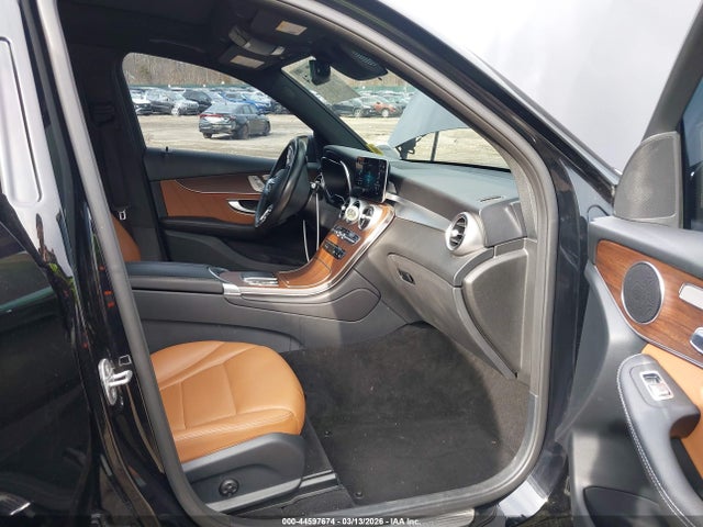 2021 Mercedes-benz Glc 300 4matic Suv მანქანა იყიდება აუქციონზე, vin: W1N0G8EB7MF927870, აუქციონის ნომერი: 44597674