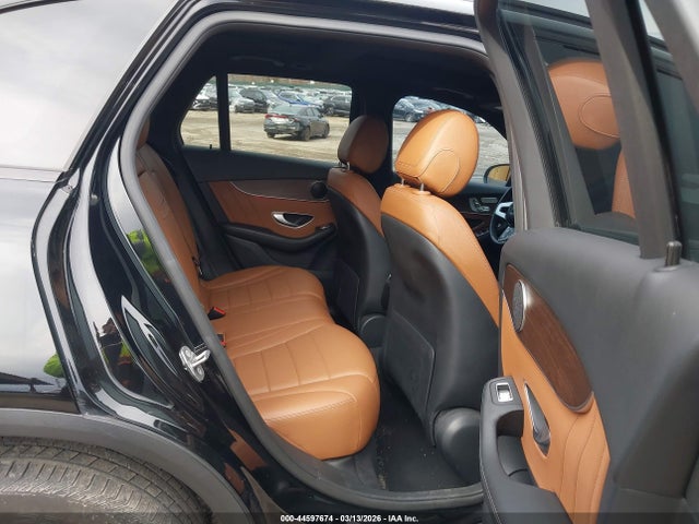 2021 Mercedes-benz Glc 300 4matic Suv მანქანა იყიდება აუქციონზე, vin: W1N0G8EB7MF927870, აუქციონის ნომერი: 44597674