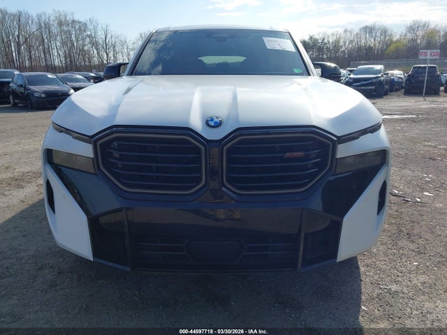 44597718 :رقم المزاد ، 5YM33CS09R9U43864 vin ، 2024 Bmw Xm Label Red مزاد بيع