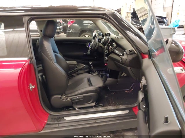 2018 Mini Hardtop Cooper S მანქანა იყიდება აუქციონზე, vin: WMWXP7C5XJ2C62320, აუქციონის ნომერი: 44597726