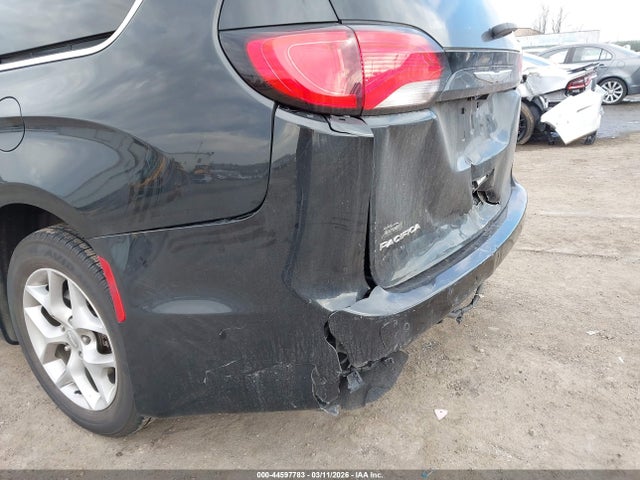 2017 CHRYSLER PACIFICA 2C4RC1BG1HR538075 Photo 5