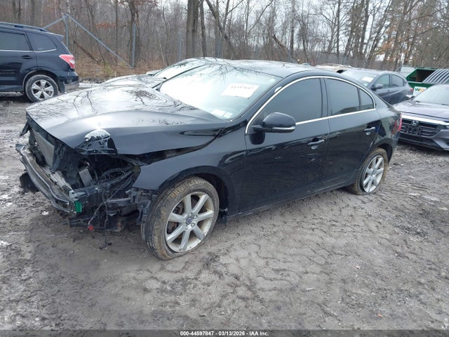 2016 VOLVO S60 YV1612TK5G1397123 Photo 1