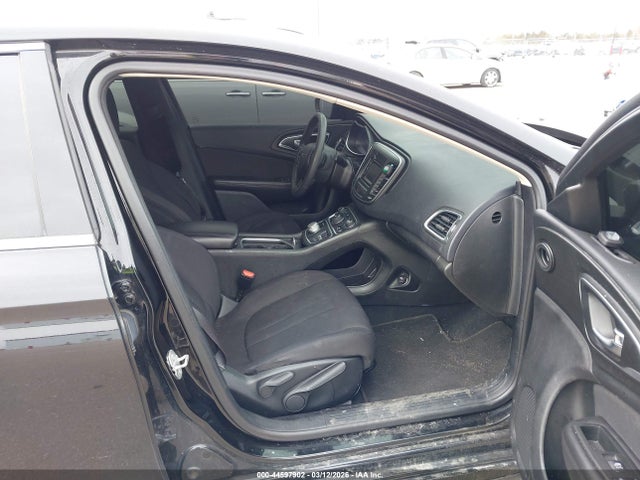Продаж на аукціоні авто 2015 Chrysler 200 Limited, vin: 1C3CCCAB3FN571701, номер лоту: 44597902