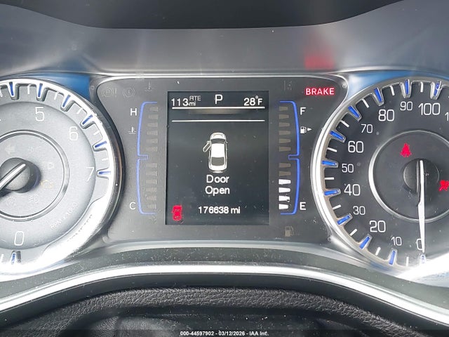 Продаж на аукціоні авто 2015 Chrysler 200 Limited, vin: 1C3CCCAB3FN571701, номер лоту: 44597902