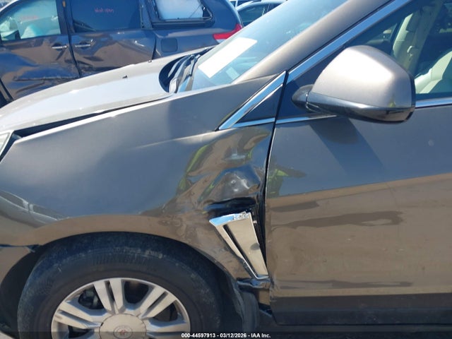 44597913 :رقم المزاد ، 3GYFNBE37ES683772 vin ، 2014 Cadillac Srx Luxury Collection مزاد بيع