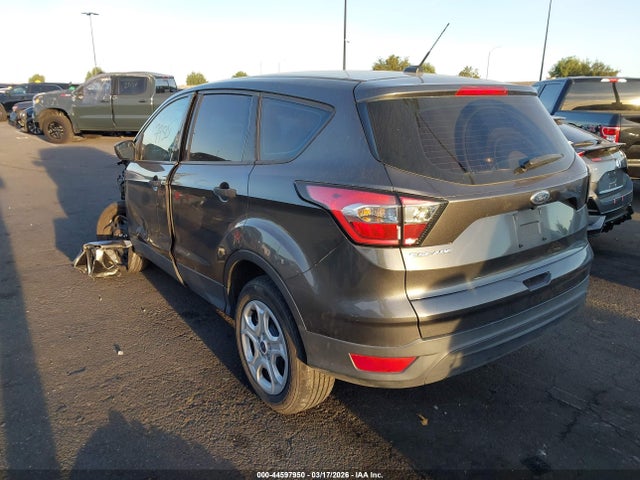 Ford ESCAPE S 2017 1FMCU0F75HUC26637 Image 3