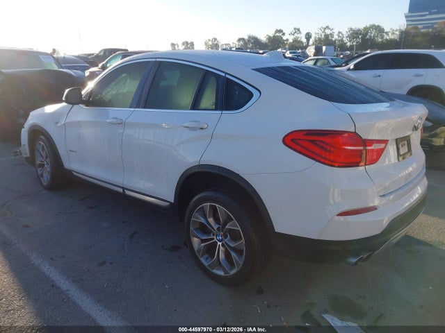 2018 BMW X4 5UXXW3C50J0T80530 Photo 2