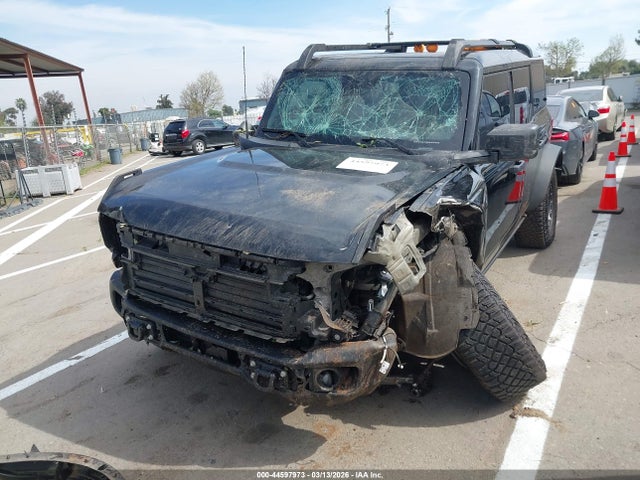 Ford Bronco Black Diamond 2024 1FMEE1BH5RLB43016 Image 2