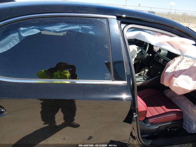 44597986 :رقم المزاد ، JTHBE1D24E5013595 vin ، 2014 Lexus Is 350 مزاد بيع