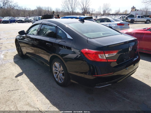 44598006 :رقم المزاد ، 1HGCV1F17JA104650 vin ، 2018 Honda Accord Lx مزاد بيع