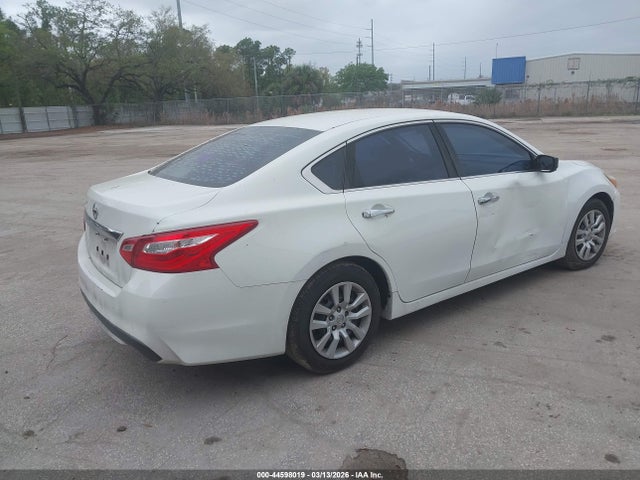 2017 Nissan Altima 2.5 S მანქანა იყიდება აუქციონზე, vin: 1N4AL3AP9HN322407, აუქციონის ნომერი: 44598019
