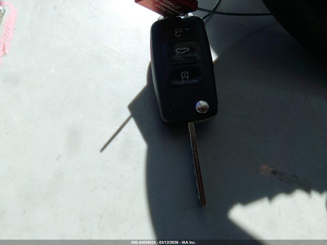 2018 VOLKSWAGEN PASSAT 1VWAA7A32JC021030 Photo 10