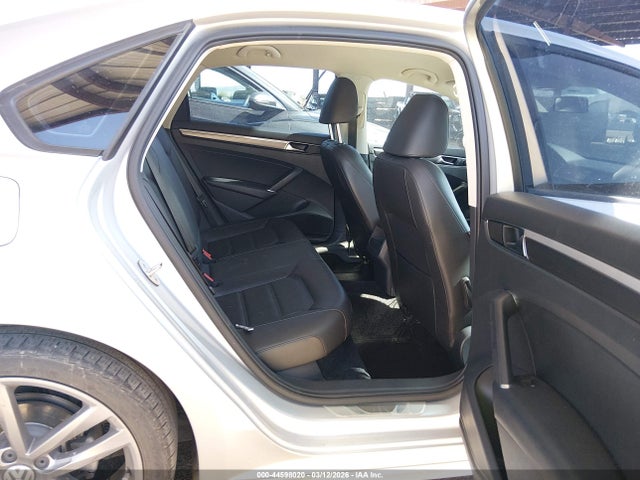 2018 VOLKSWAGEN PASSAT 1VWAA7A32JC021030 Photo 7