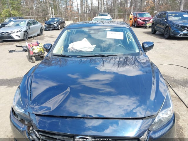 44598045 :رقم المزاد ، 3MZBN1V30JM211441 vin ، 2018 Mazda Mazda3 Touring مزاد بيع