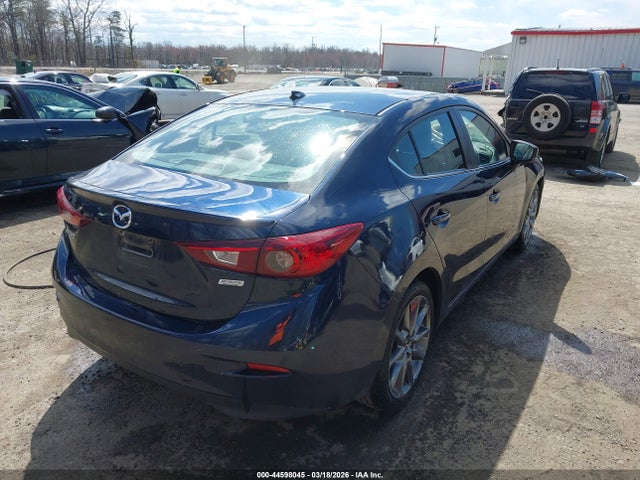 44598045 :رقم المزاد ، 3MZBN1V30JM211441 vin ، 2018 Mazda Mazda3 Touring مزاد بيع