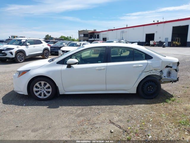 Toyota COROLLA LE 2022 JTDEPMAE7N3023297 Image 15