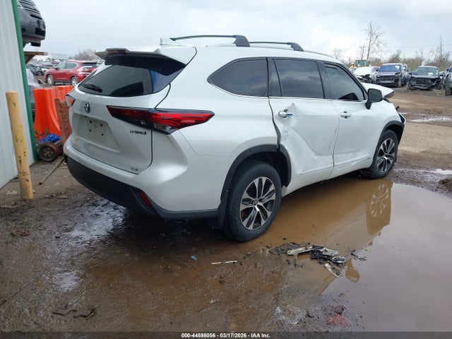 Продажа на аукционе авто 2022 Toyota Highlander Hybrid Xle, vin: 5TDHBRCH8NS541188, номер лота: 44598056